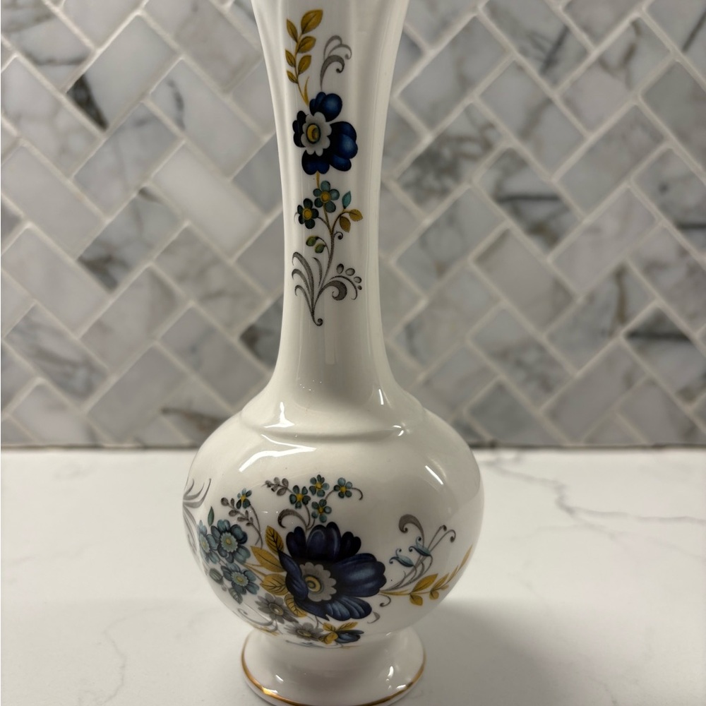 Royal Tara China Bud Vase